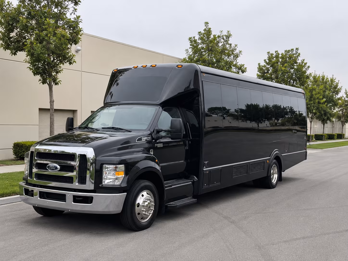 can i book a one way a round trip or a multi day package for a bus in inglewood