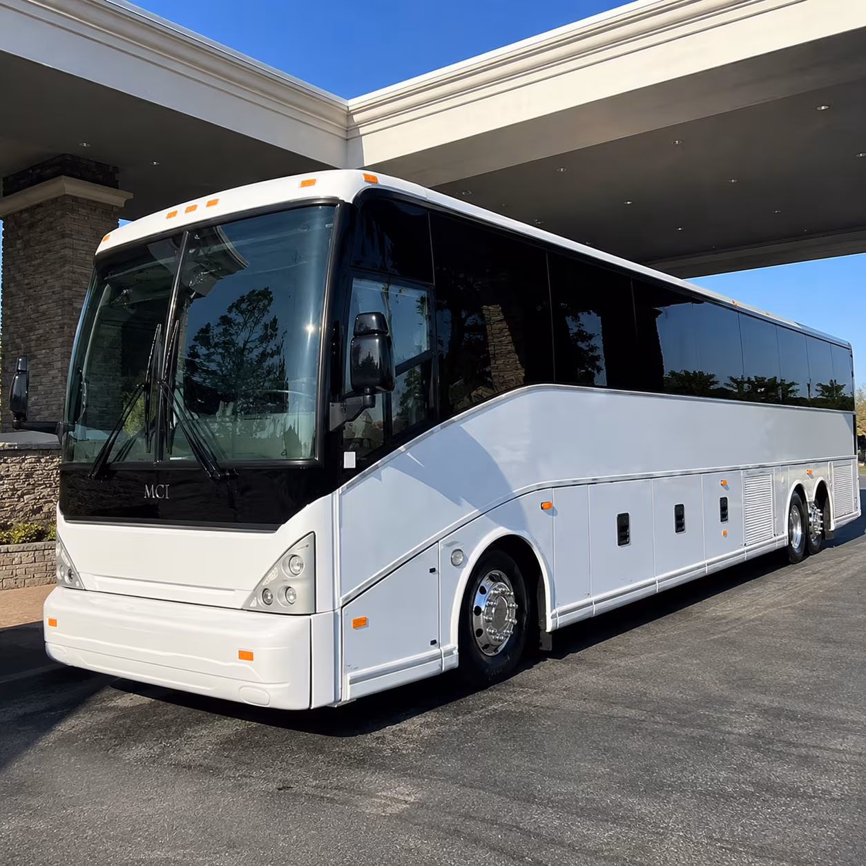 charter buses for concerts and live events at kia forum