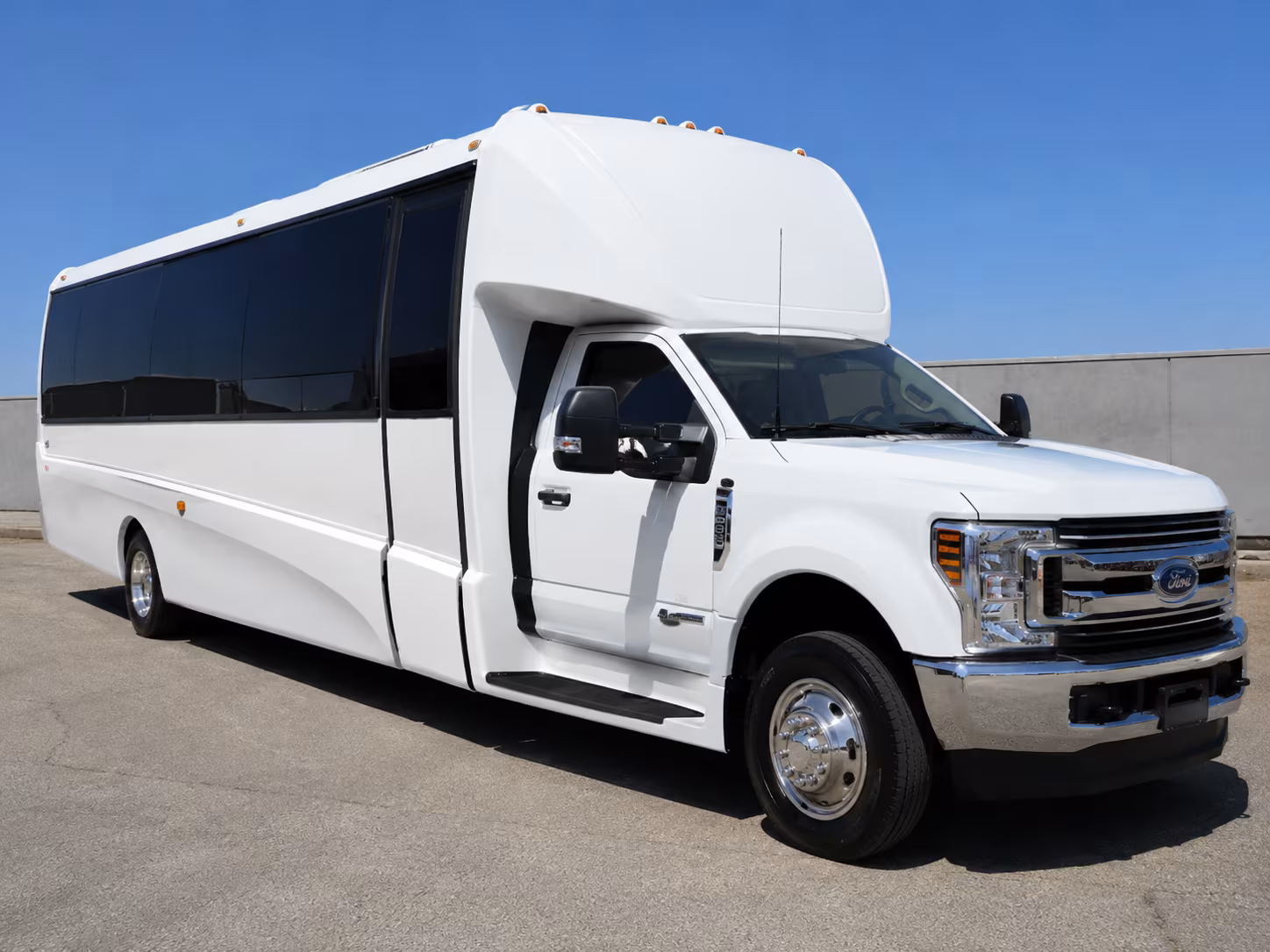 charter buses for field trips to la s top museums and science centers