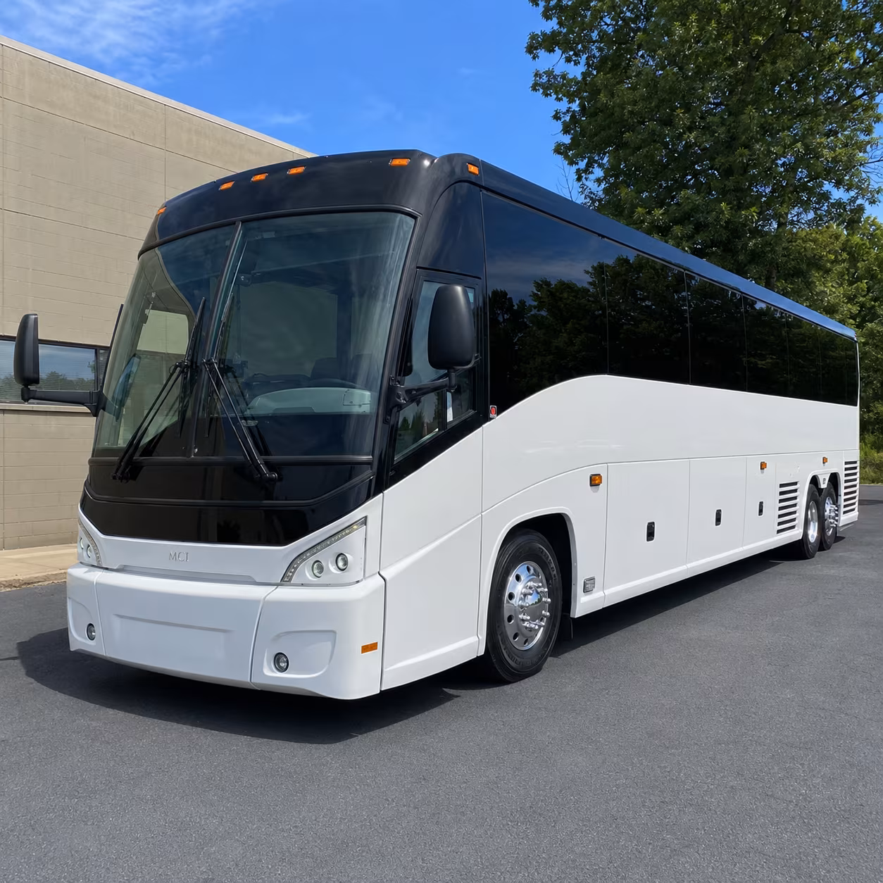 employee shuttle buses for inglewood corporate campuses and office parks
