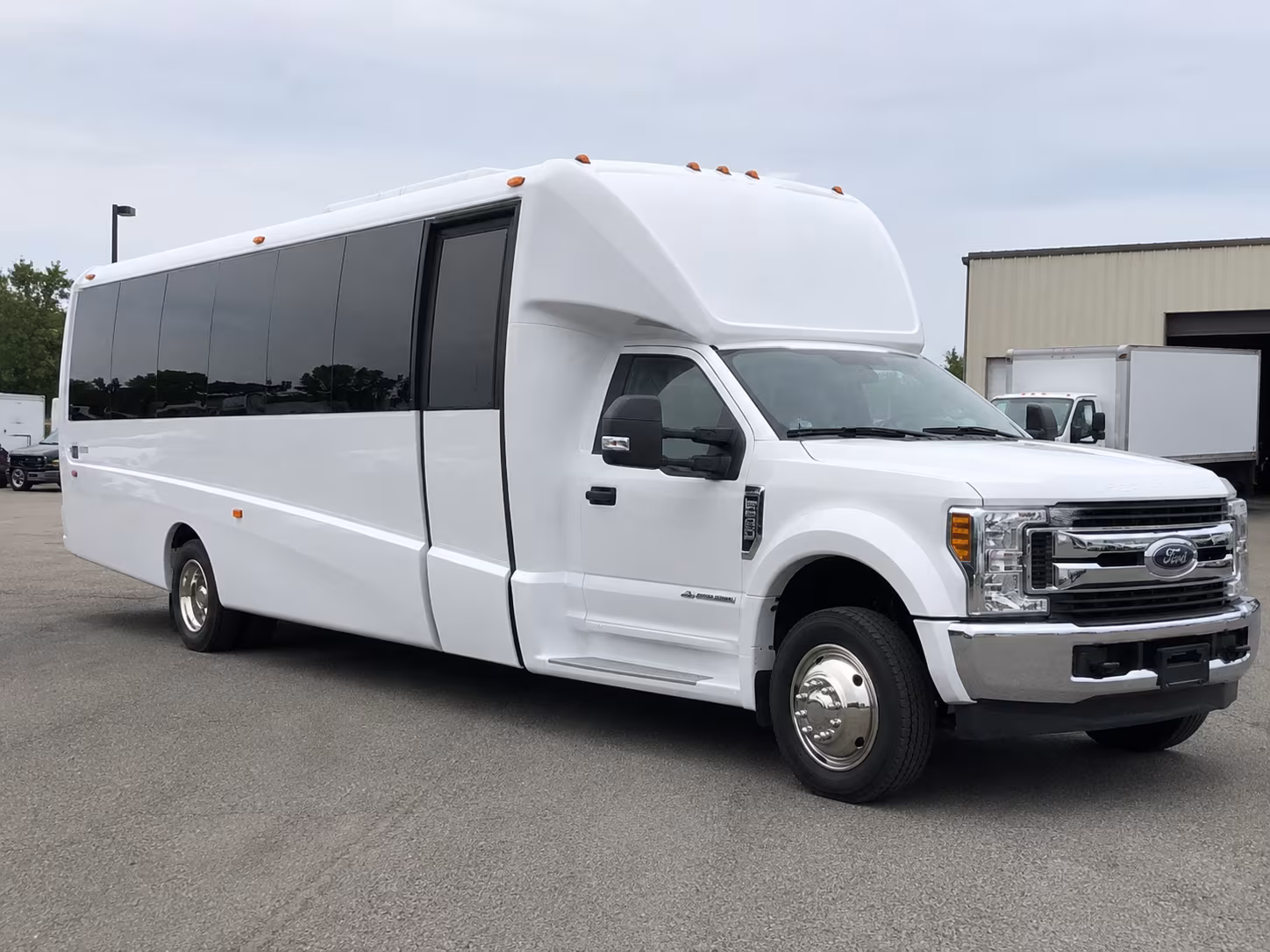 field trip bus rentals for inglewood schools heading to performing arts and cultural venues