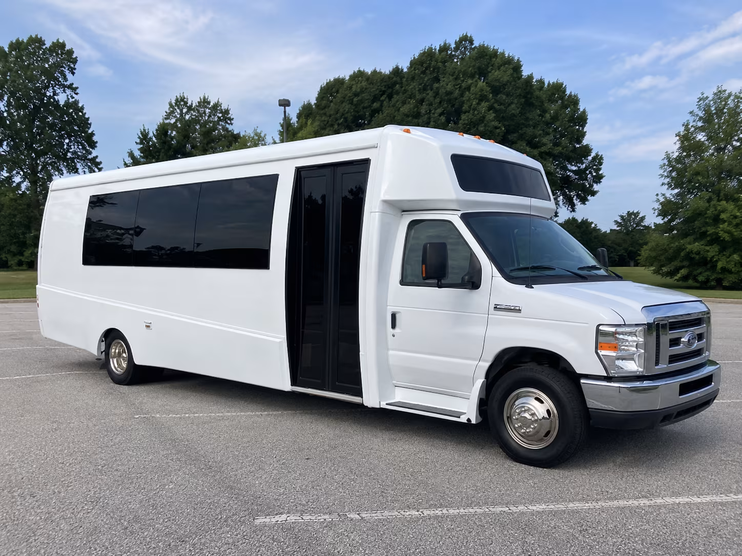 inglewood 18 passenger party bus