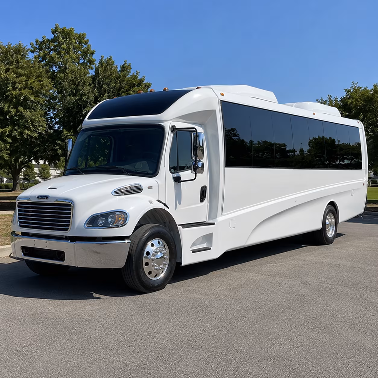 inglewood 25 passenger minibus