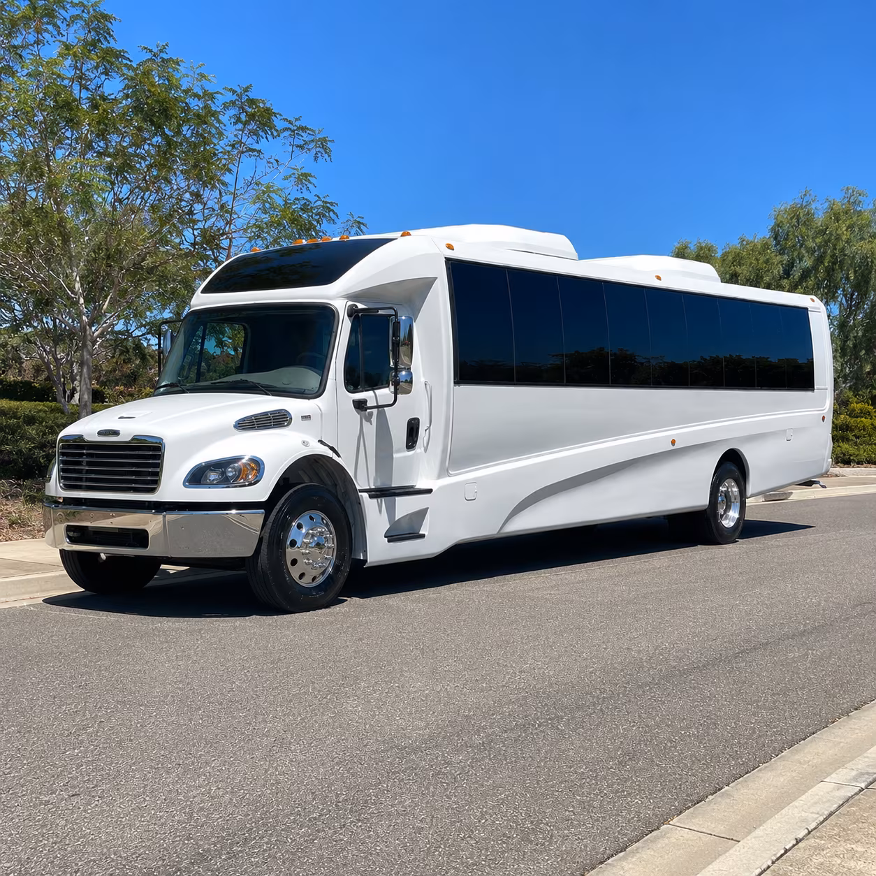 shuttle buses for multi day music festivals at hollywood park